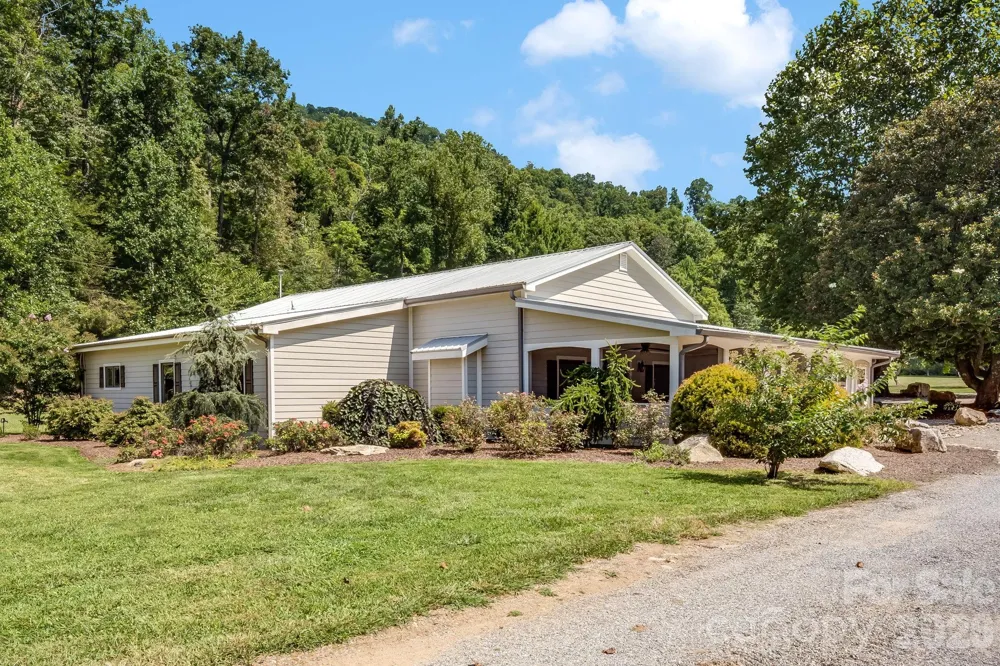632 and 656 Fork Road Barnardsville, NC 28709