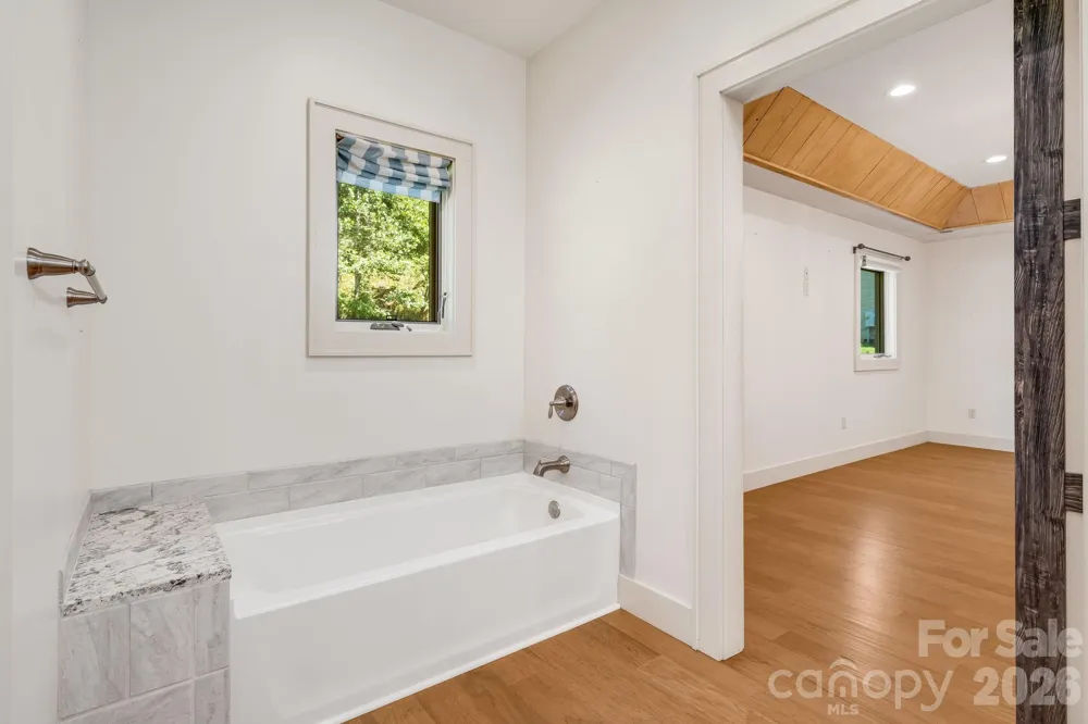 632 and 656 Fork Road Barnardsville, NC 28709