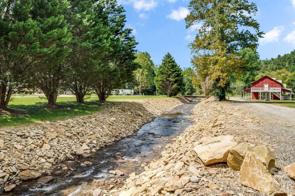 632 and 656 Fork Road Barnardsville, NC 28709