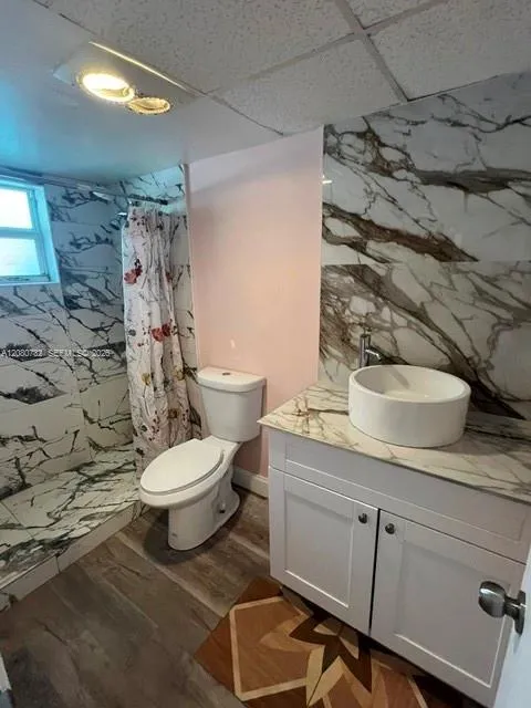 1000 NE 12th Ave #103 Hallandale Beach, FL 33009
