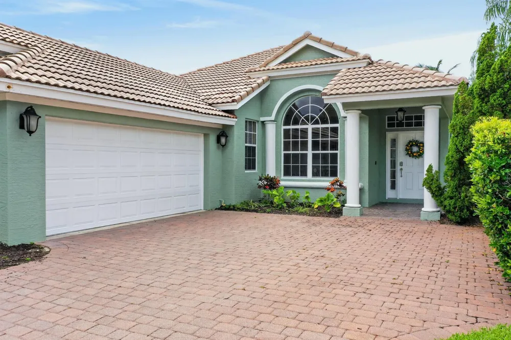 4664 NW Red Maple Drive Jensen Beach, FL 34957