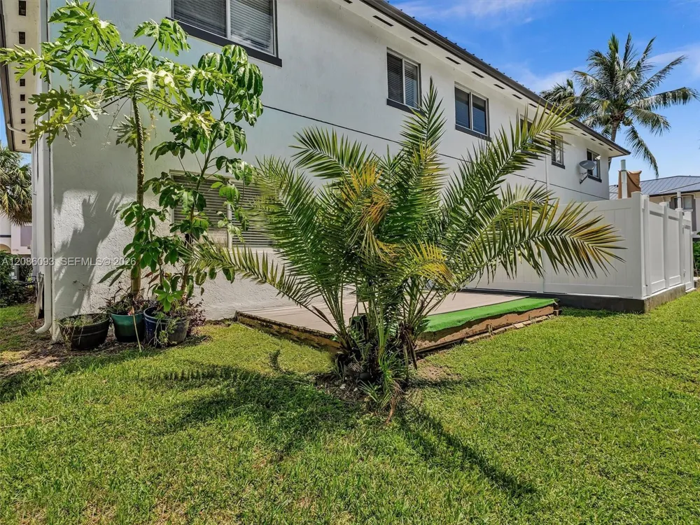 2727 Treasure Cove Cir #2727 Dania Beach, FL 33312