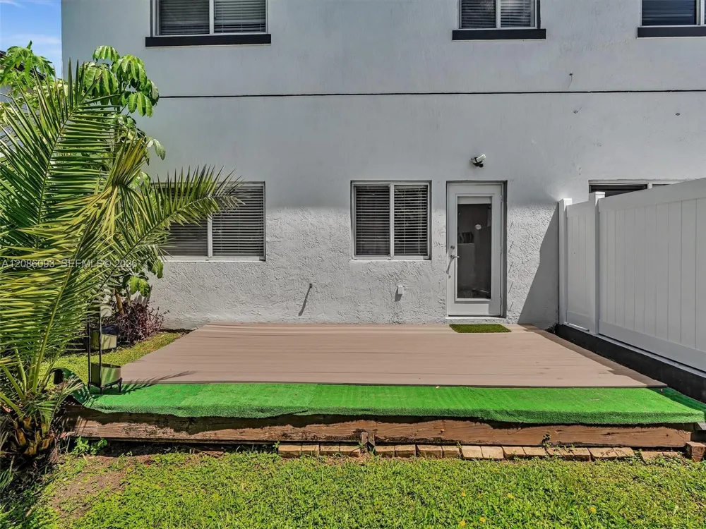 2727 Treasure Cove Cir #2727 Dania Beach, FL 33312