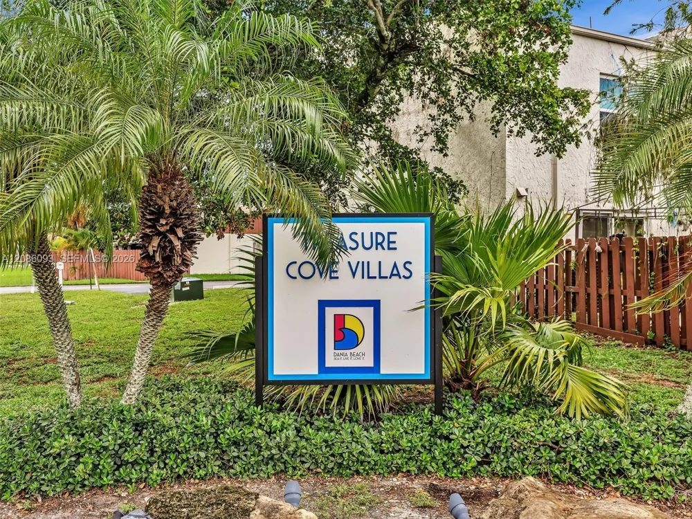 2727 Treasure Cove Cir #2727 Dania Beach, FL 33312