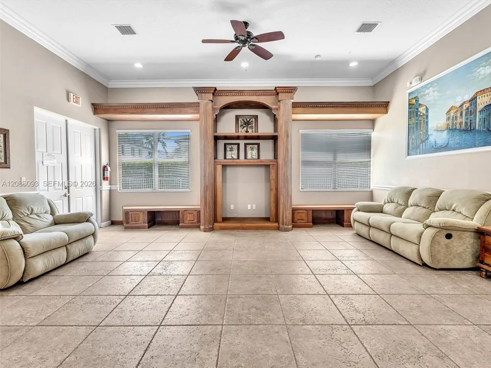 2727 Treasure Cove Cir #2727 Dania Beach, FL 33312