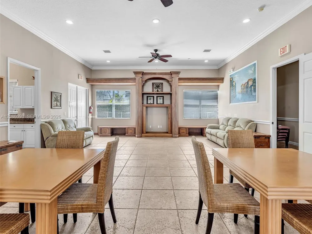 2727 Treasure Cove Cir #2727 Dania Beach, FL 33312