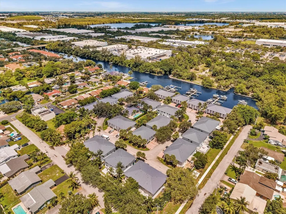 2727 Treasure Cove Cir #2727 Dania Beach, FL 33312