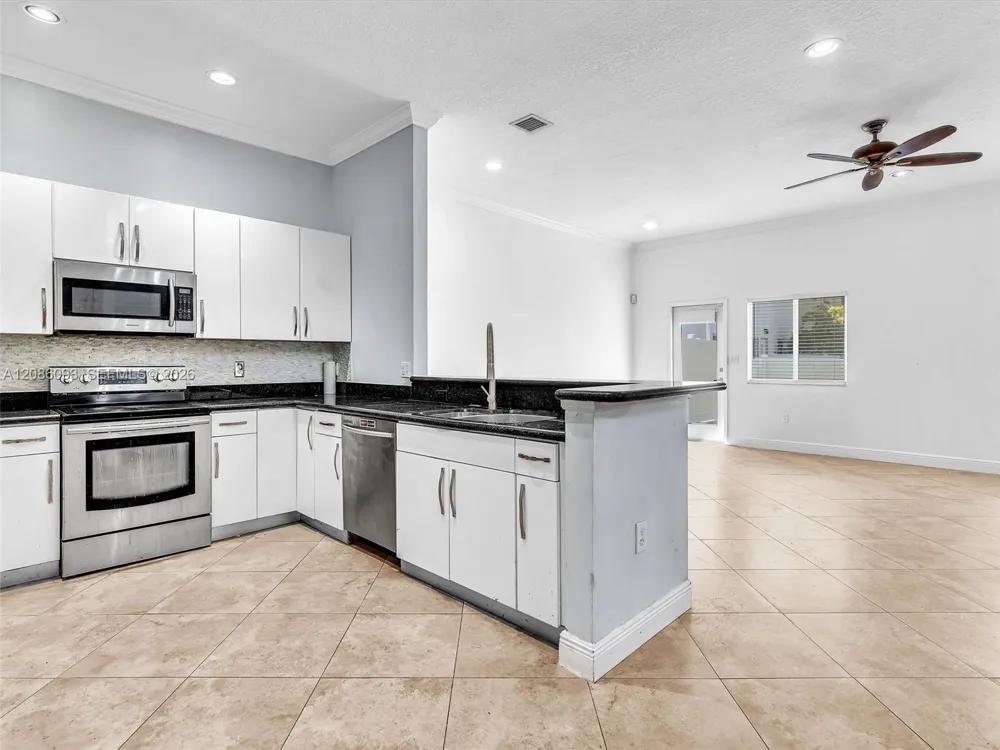 2727 Treasure Cove Cir #2727 Dania Beach, FL 33312