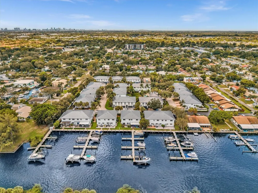 2727 Treasure Cove Cir #2727 Dania Beach, FL 33312