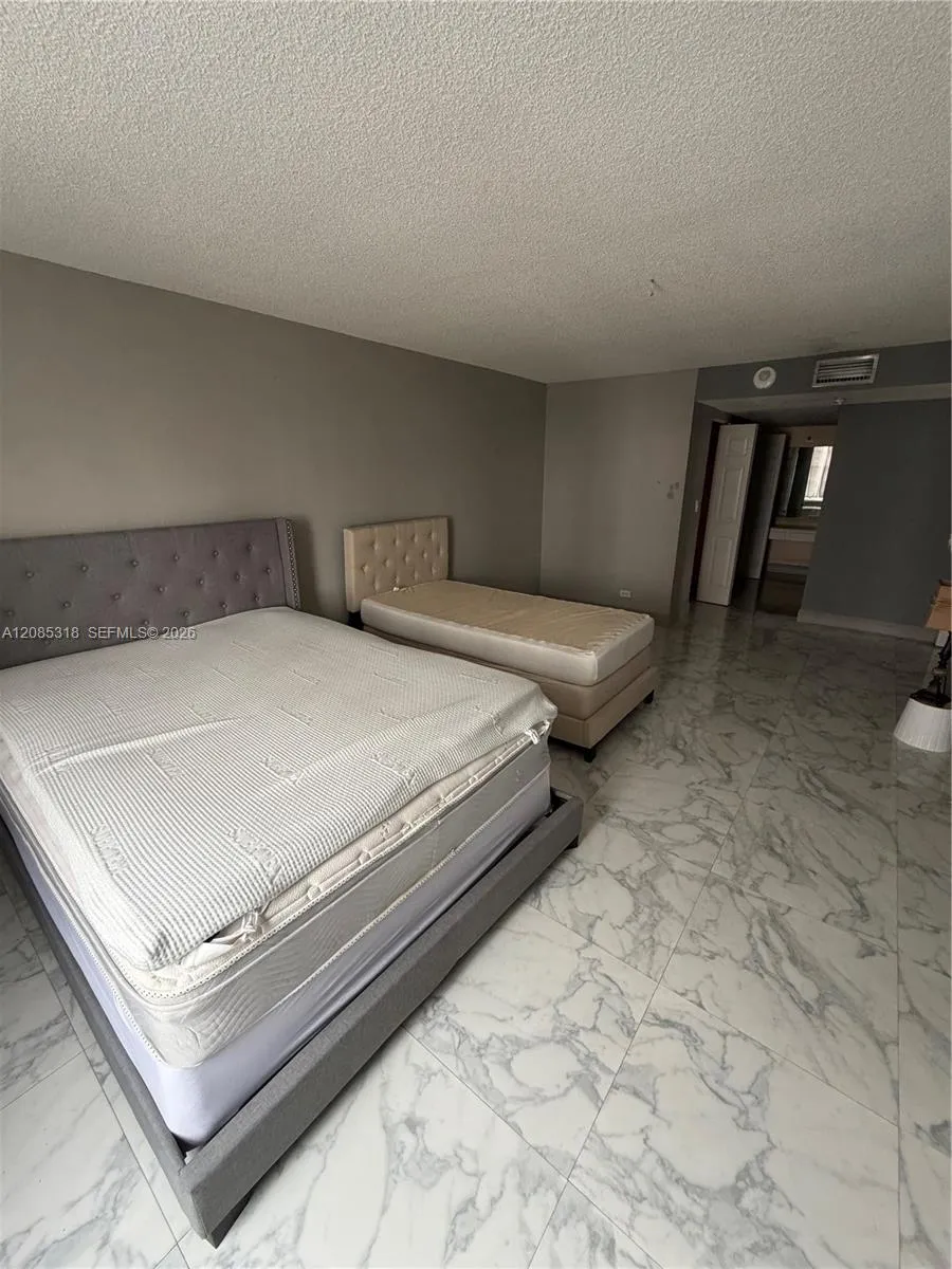 230 174th St #512 Sunny Isles Beach, FL 33160