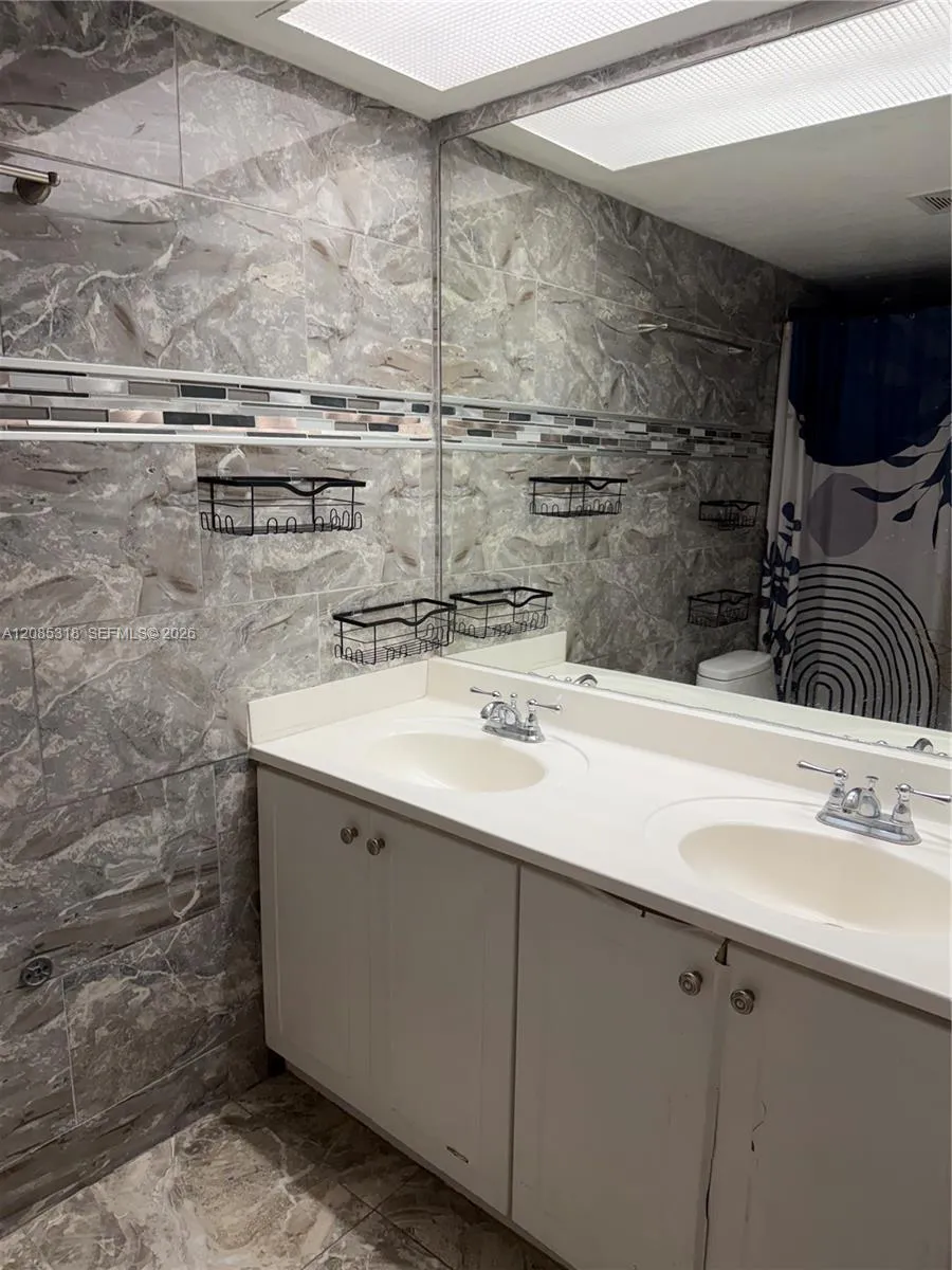230 174th St #512 Sunny Isles Beach, FL 33160