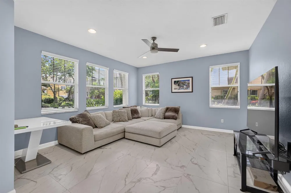 980 Marina Del Ray Lane #2 West Palm Beach, FL 33401