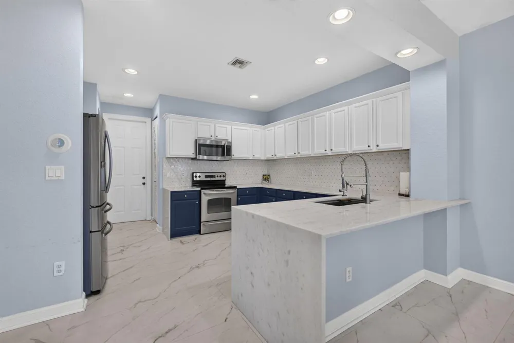 980 Marina Del Ray Lane #2 West Palm Beach, FL 33401
