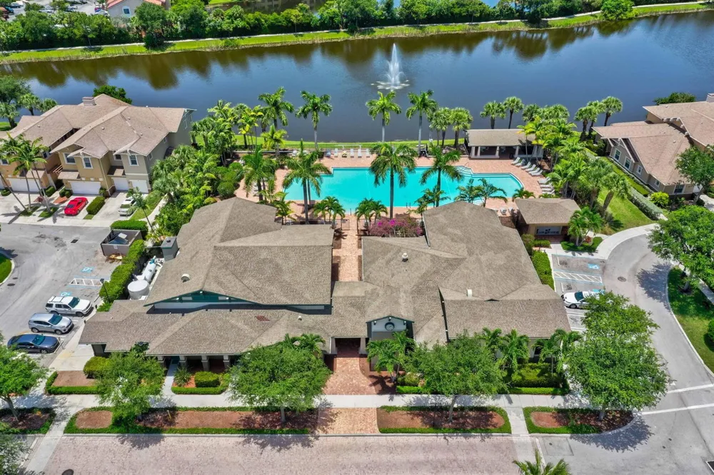 980 Marina Del Ray Lane #2 West Palm Beach, FL 33401