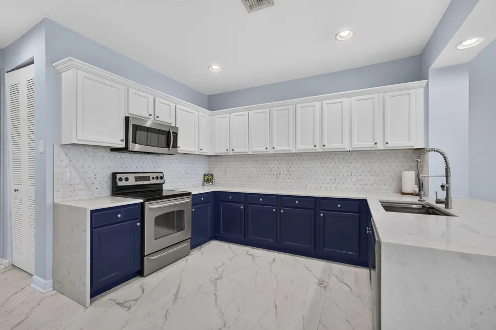 980 Marina Del Ray Lane #2 West Palm Beach, FL 33401