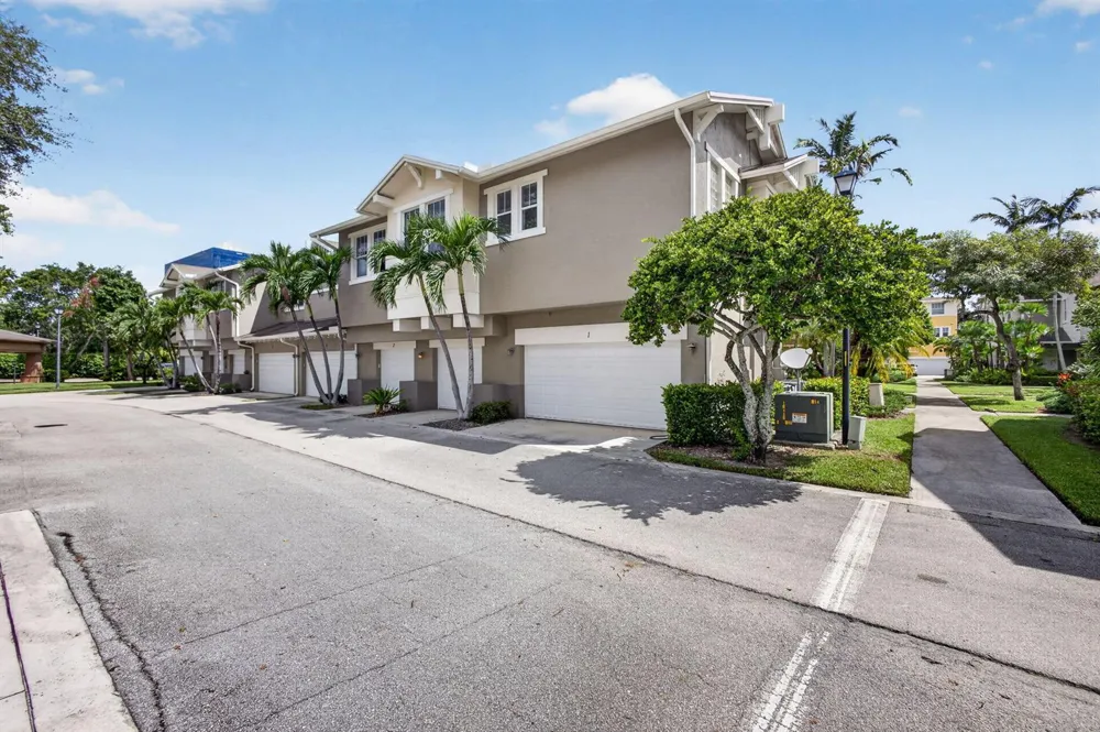 980 Marina Del Ray Lane #2 West Palm Beach, FL 33401