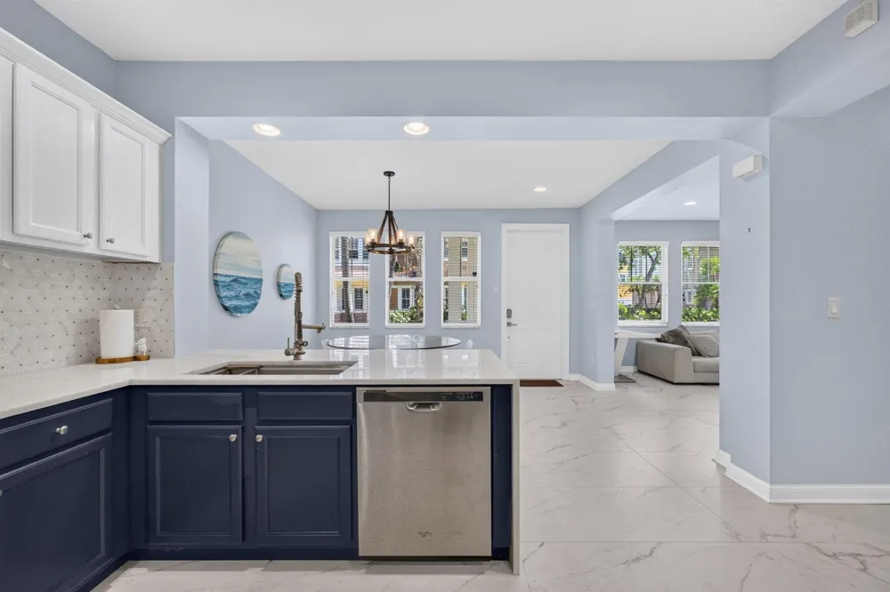980 Marina Del Ray Lane #2 West Palm Beach, FL 33401