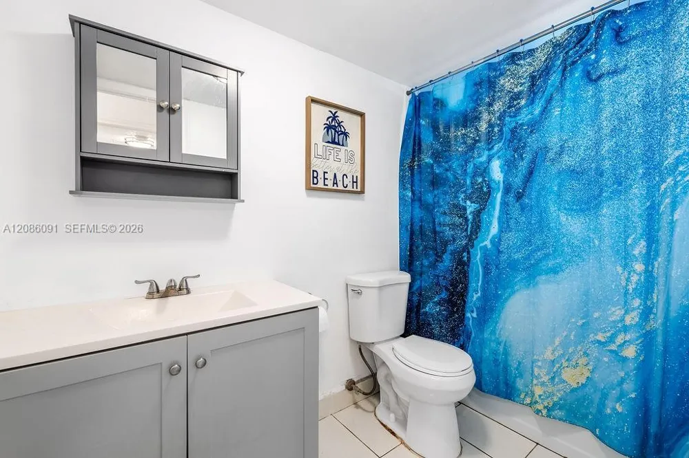 319 NE 14th Ave #106 Hallandale Beach, FL 33009