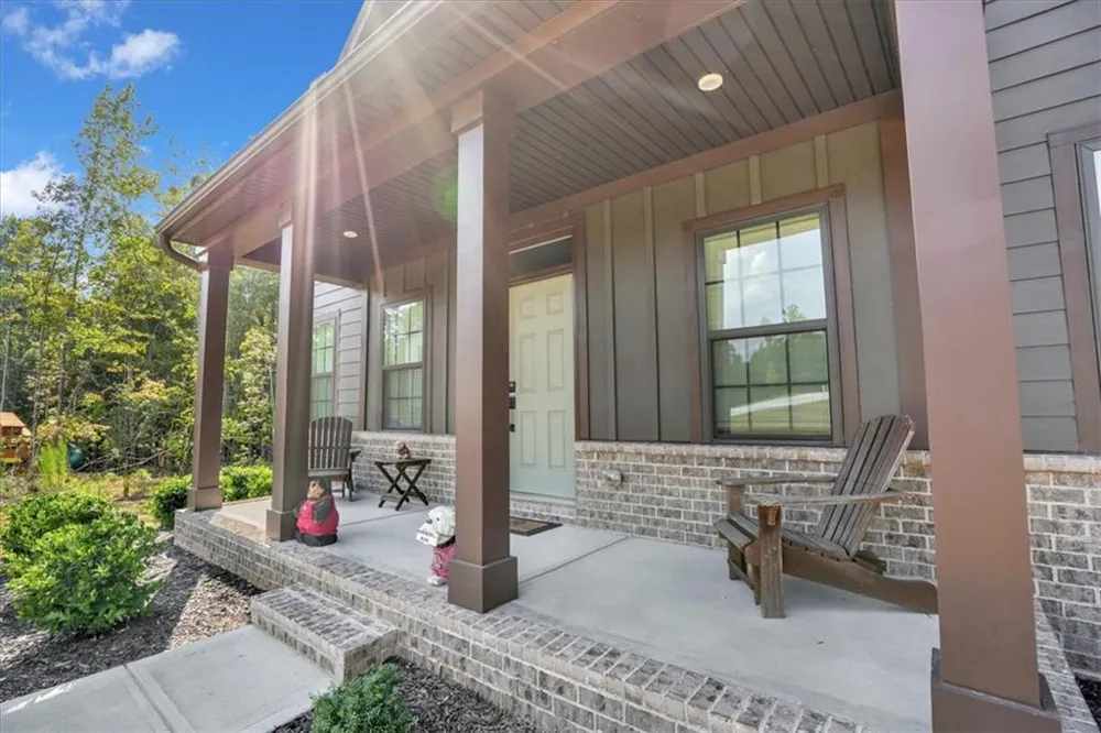 125 Longwood Drive Fayetteville, GA 30215