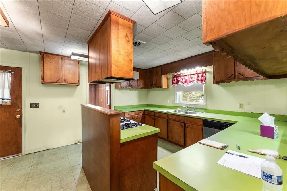 5626 Cool Springs Road Gainesville, GA 30506