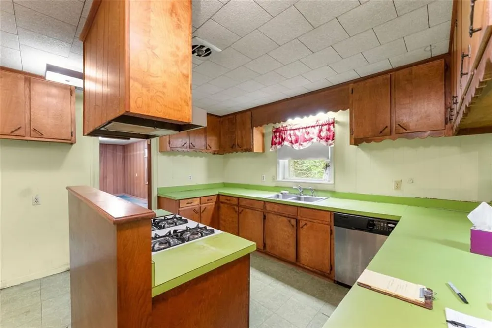 5626 Cool Springs Road Gainesville, GA 30506