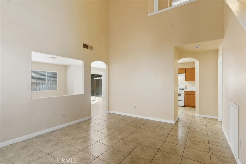 9609 Salinger Bakersfield, CA 93311