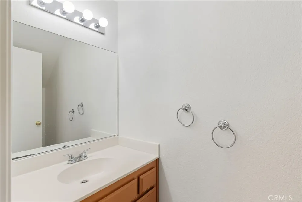 9609 Salinger Bakersfield, CA 93311