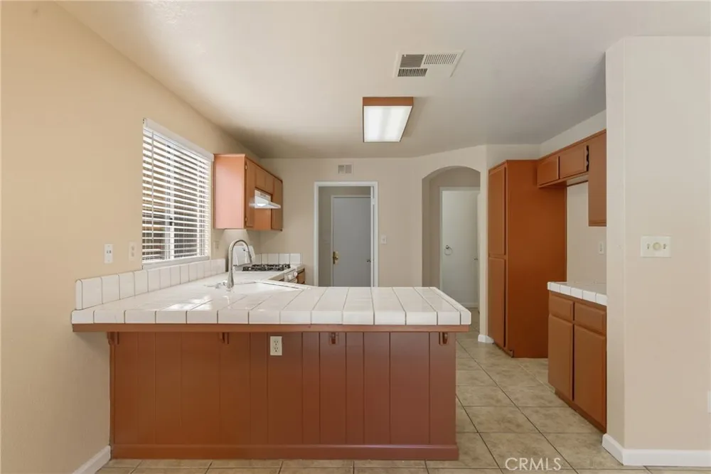 9609 Salinger Bakersfield, CA 93311