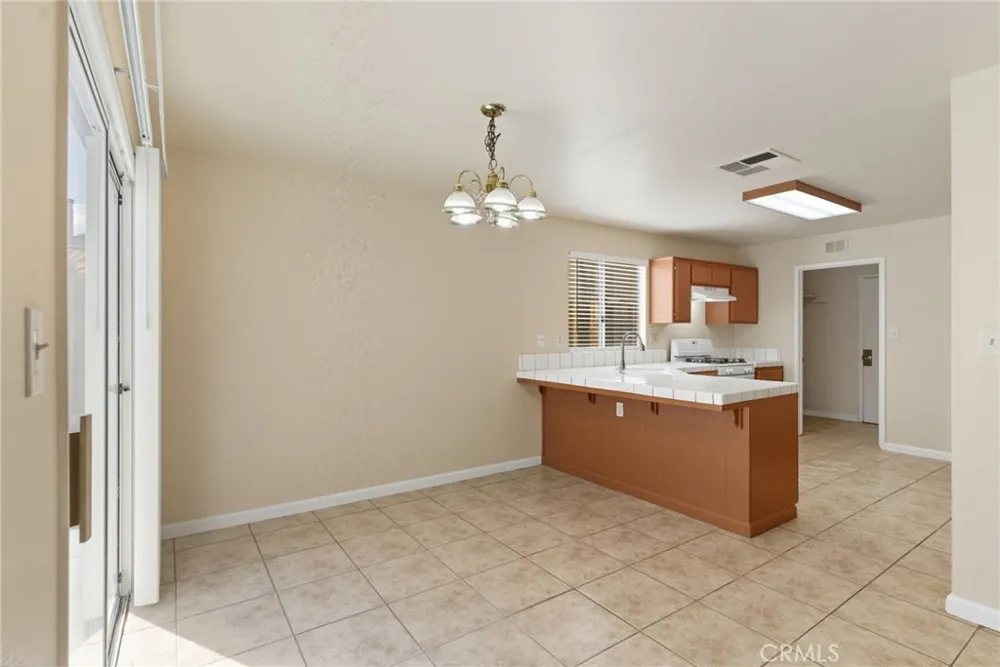 9609 Salinger Bakersfield, CA 93311