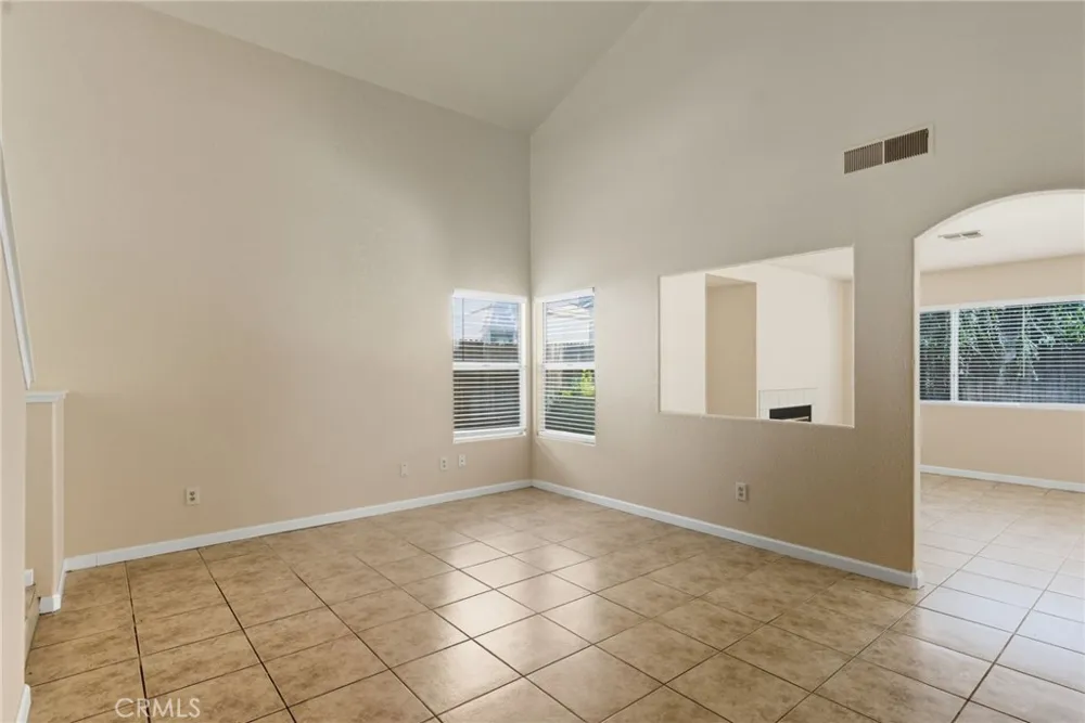 9609 Salinger Bakersfield, CA 93311