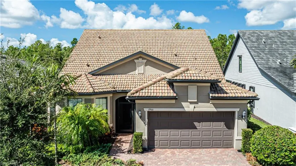 7700 Winding Cypress Drive Naples, FL 34114