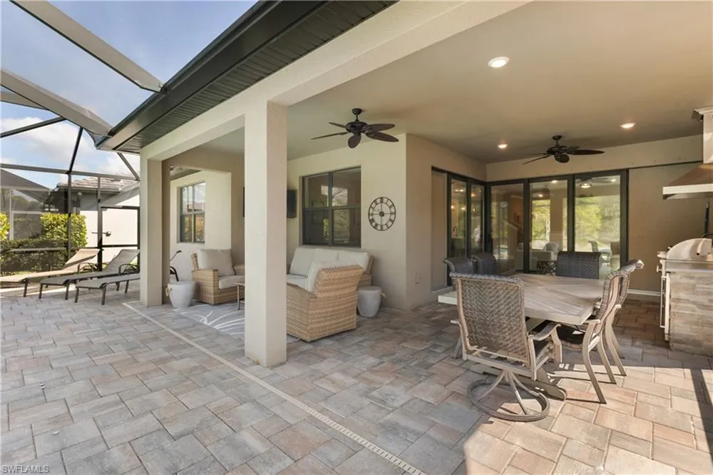 7700 Winding Cypress Drive Naples, FL 34114