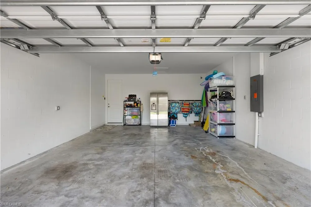 7700 Winding Cypress Drive Naples, FL 34114