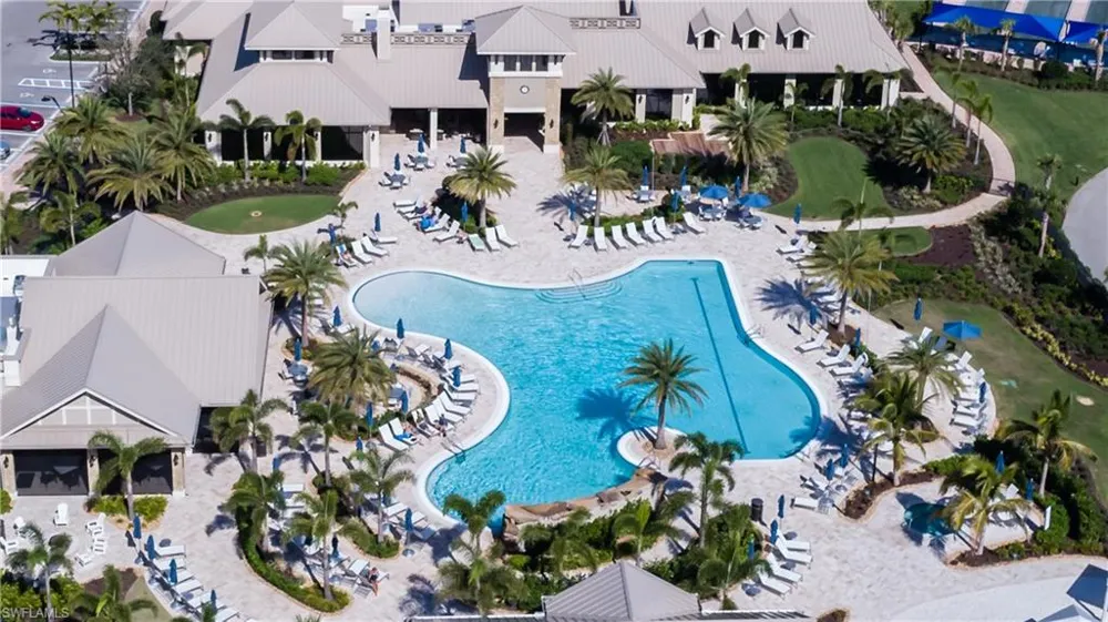 7700 Winding Cypress Drive Naples, FL 34114