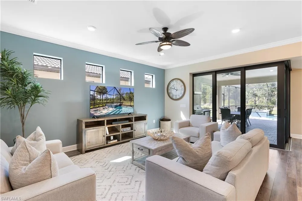 7700 Winding Cypress Drive Naples, FL 34114