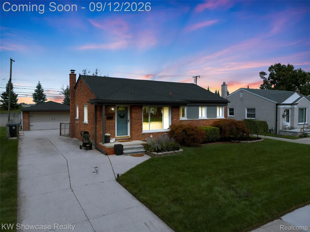 29896 Orangelawn Street Livonia City, MI 48150