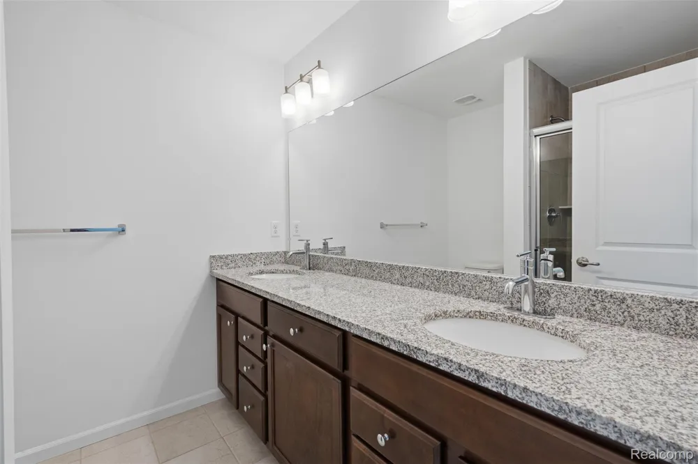 544 Anne Avenue Brighton City, MI 48116