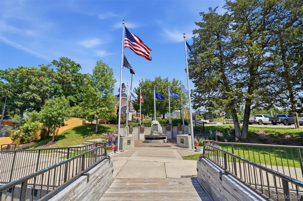 544 Anne Avenue Brighton City, MI 48116