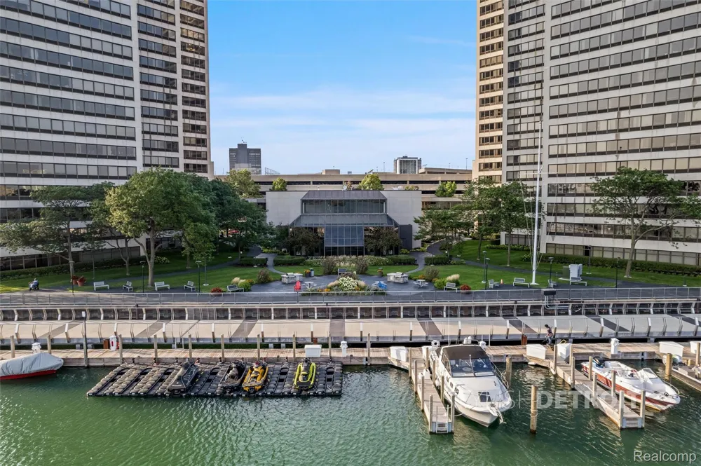 1001 W Jefferson Avenue #11B Detroit City, MI 48226