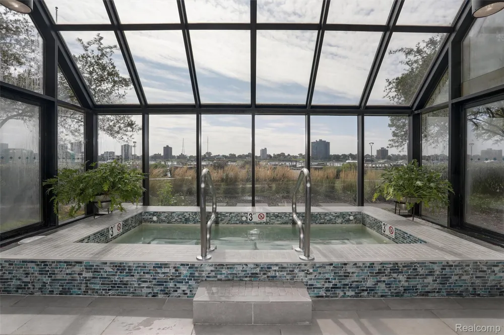 1001 W Jefferson Avenue #11B Detroit City, MI 48226