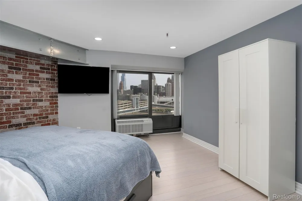 1001 W Jefferson Avenue #11B Detroit City, MI 48226