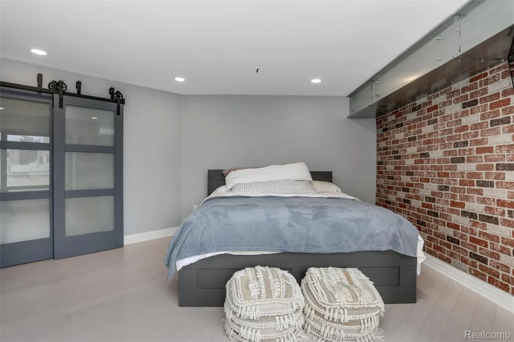 1001 W Jefferson Avenue #11B Detroit City, MI 48226