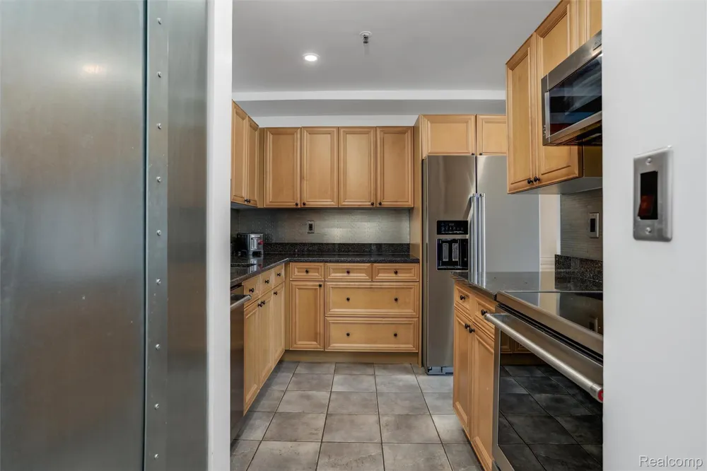 1001 W Jefferson Avenue #11B Detroit City, MI 48226
