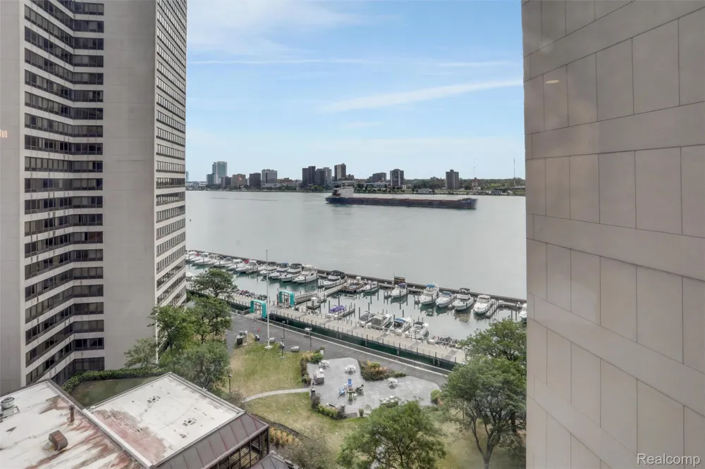 1001 W Jefferson Avenue #11B Detroit City, MI 48226