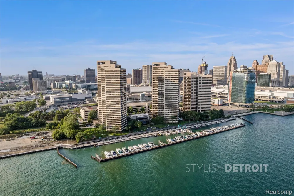 1001 W Jefferson Avenue #11B Detroit City, MI 48226