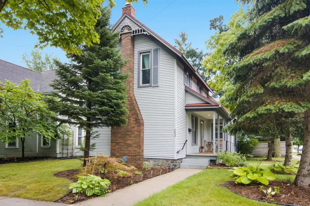 202 E Ninth Street Traverse City City, MI 49686