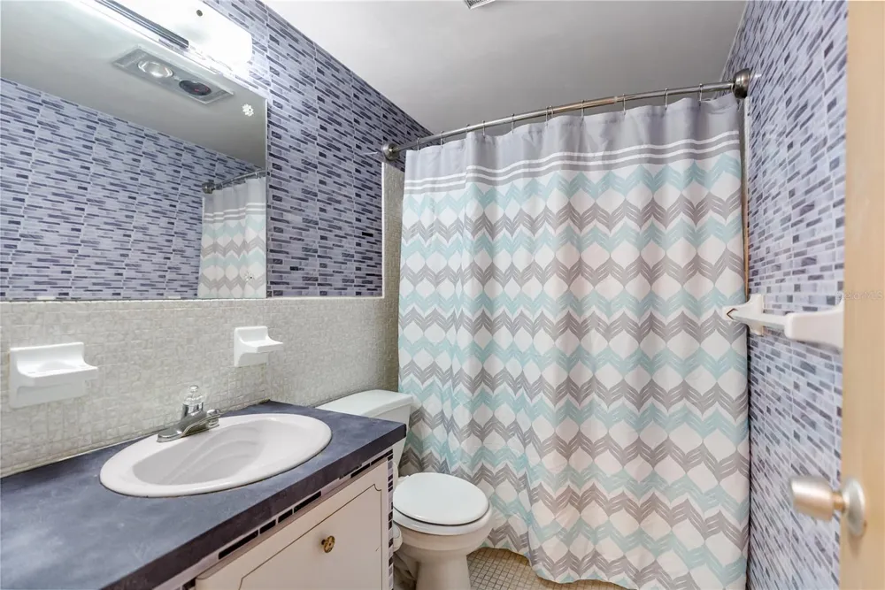 6050 21ST STREET #20 St Petersburg, FL 33714