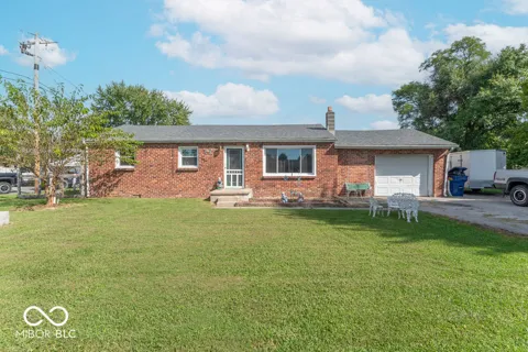 7272 E Hadley Road