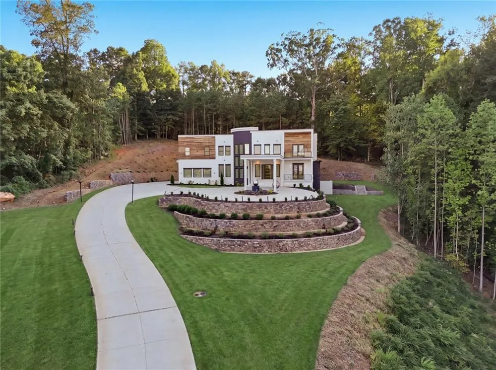 1612 Mountain Shadow Trail Stone Mountain, GA 30087