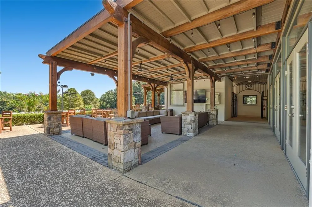 1612 Mountain Shadow Trail Stone Mountain, GA 30087